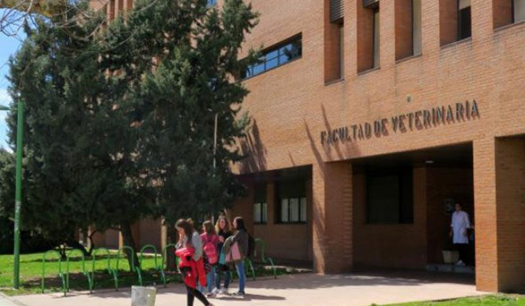 Convenio de prácticas entre la Universidad de León y el Ministerio de Defensa