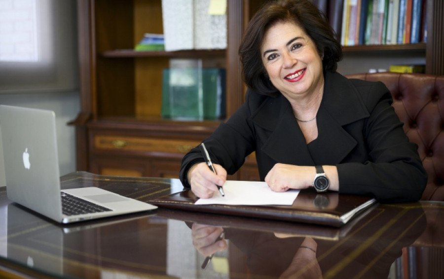 Yasmina Domínguez presidenta almería