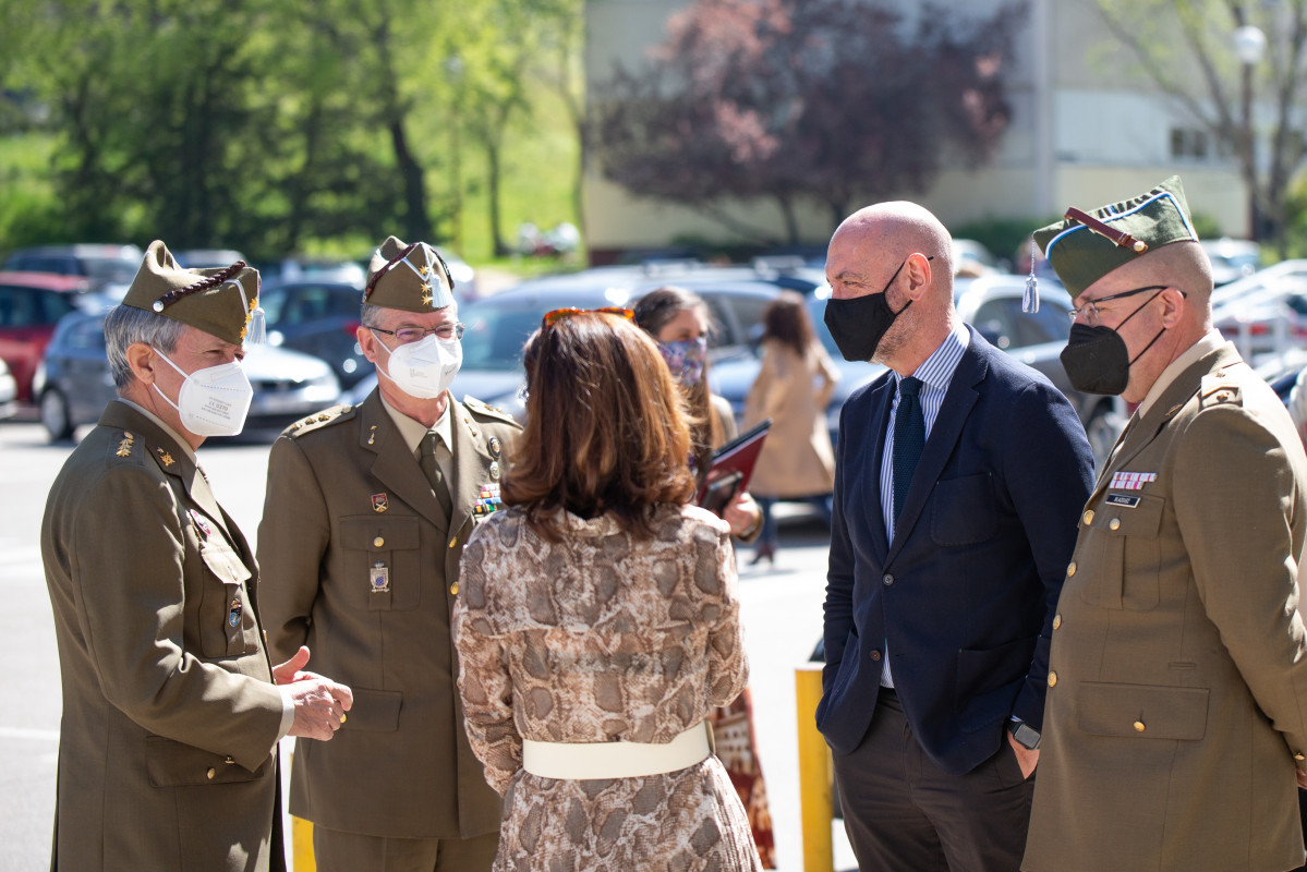 Consuelo serres goyache militares