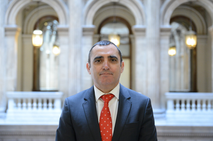 Valentín almansa