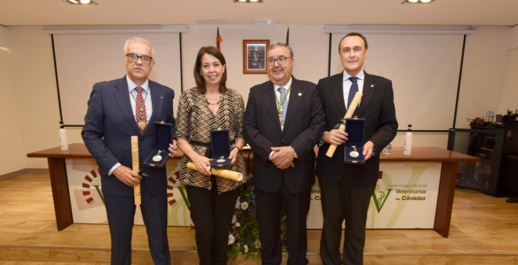 La UCO y la Facultad Veterinaria reciben la Medalla de Oro del Colegio Veterinario de Córdoba