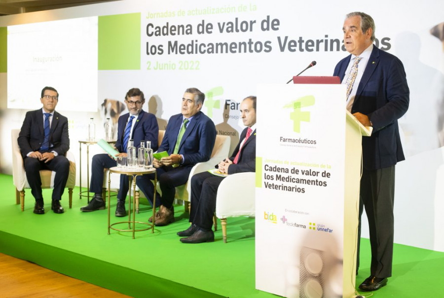 Jesús aguilar presidente farmacéuticos
