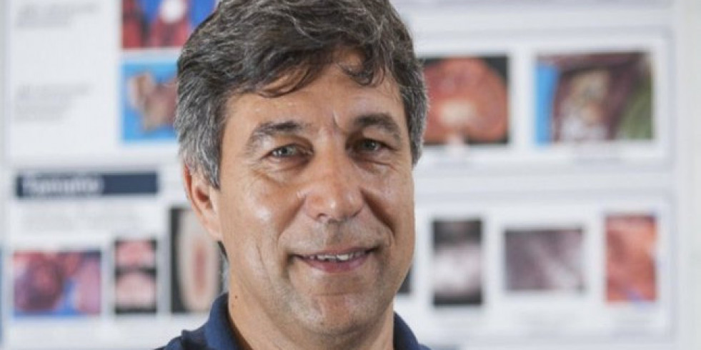 El veterinario Antonio Fernández aborda la actualidad de los mamíferos marinos y del sector veterinario