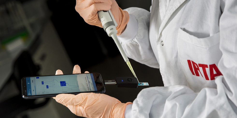 Un biosensor conectado al móvil para detectar toxinas en pescado y marisco y evitar intoxicaciones