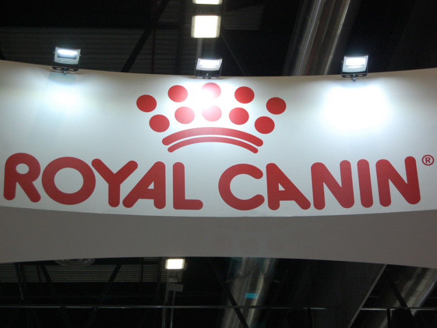 Logo de royal canin