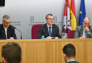 No entienden que desde el Gobierno de Castilla y León insistan en que tienen razón por encima de la ley