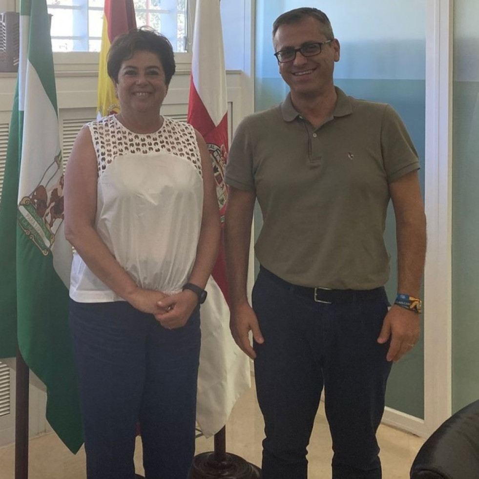 Los veterinarios de Almería abordan con el Ayuntamiento los principales temas de interés para la profesión