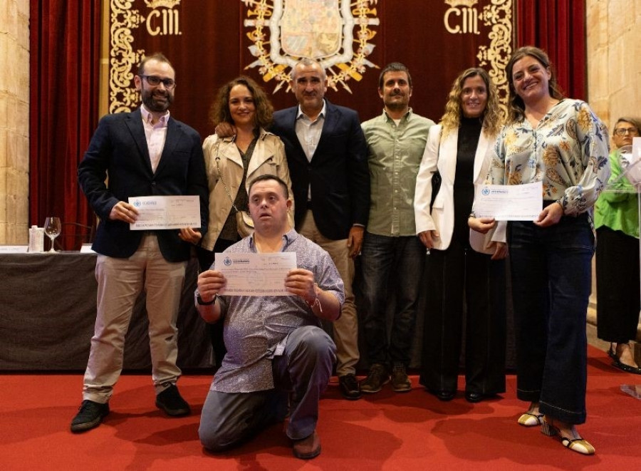 Asturias premios menes 2023