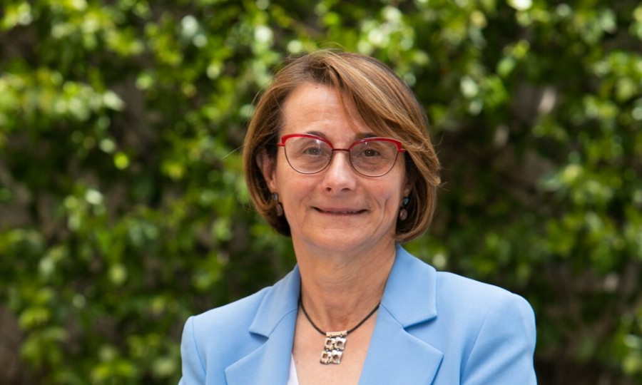 Eva alcón presidenta crue