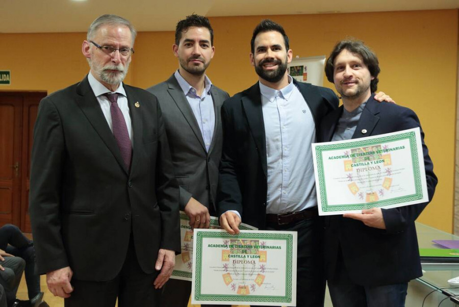 Mikel Alexander González, Ignacio Ruíz Arrondo y Daniel Bravo