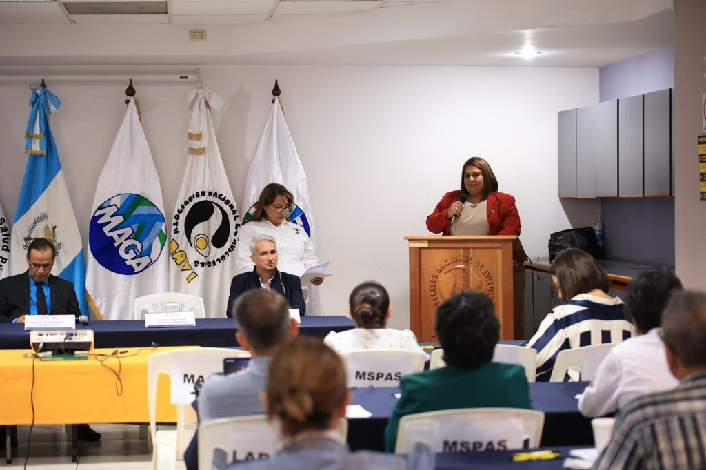 Acciones de prevencion contra la influenza aviar Guatemala