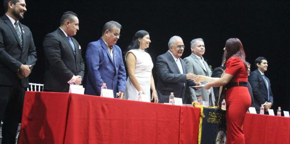 Durango cuenta con 65 nuevos médicos veterinarios zootecnistas recién egresados