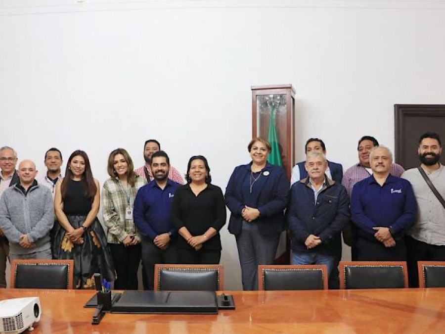 La Federación de Veterinaria y el gobierno de Puebla se reúnen para implementar buenas prácticas pecuarias