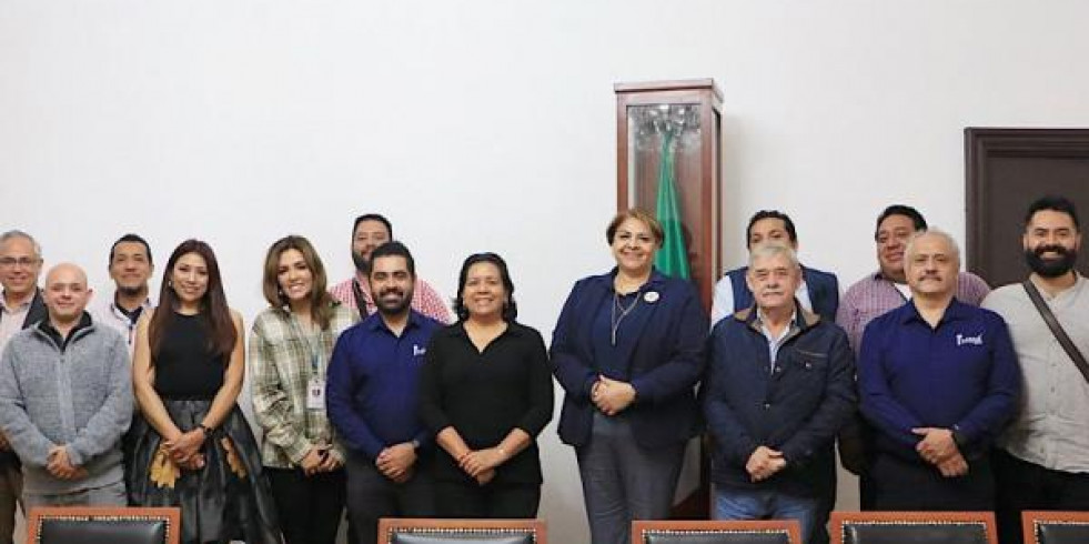 La Federación de Veterinaria y el gobierno de Puebla se reúnen para implementar buenas prácticas pecuarias