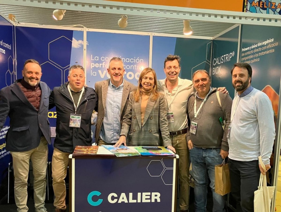 Equipo calier feria apícola