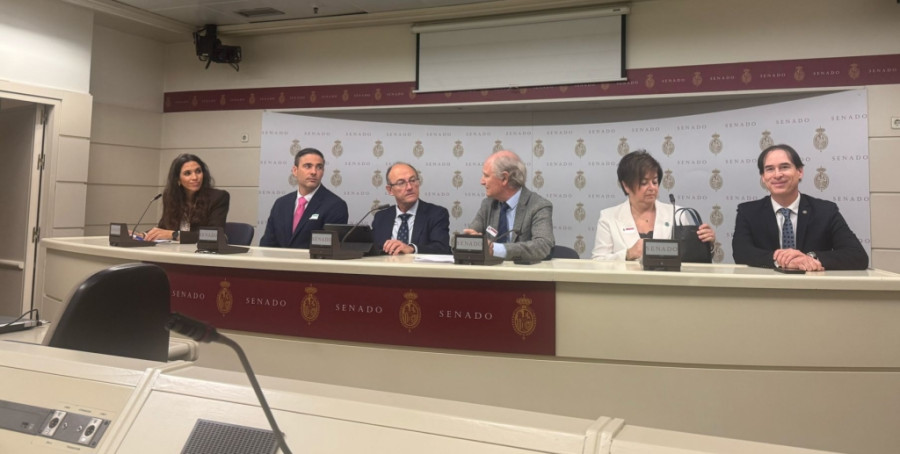 Representantes de la profesión veterinaria exponen reivindicaciones a Comisión de Agricultura y Ganadería del Senado