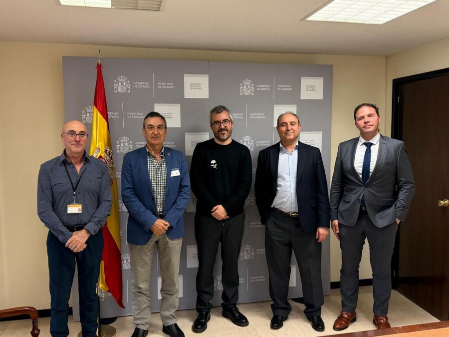 Fesvet con el Secretario Estado Sanidad (1) (1)