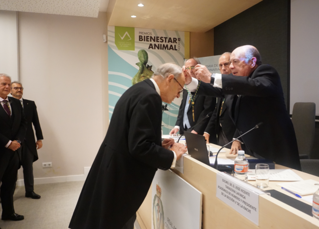 José Antonio Rodríguez ingresa como Académico de Número de la Real Academia de Ciencias Veterinarias de España
