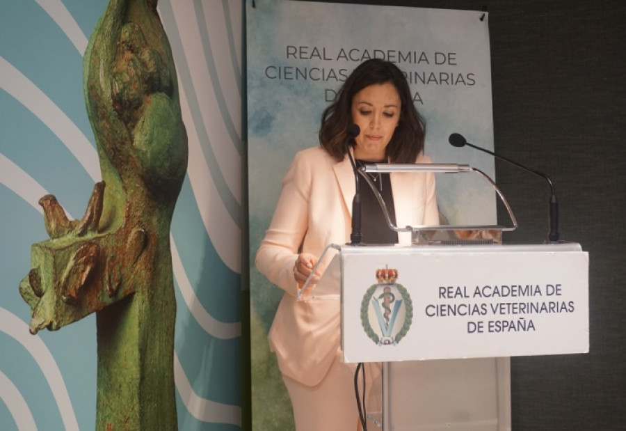 Sara cáceres racve