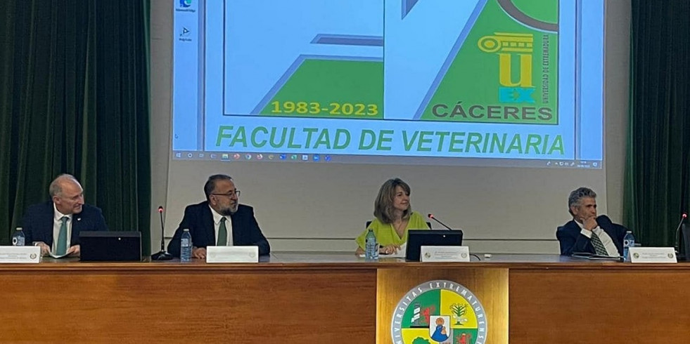 Ampliar el Grado en Veterinaria a 6 años: 