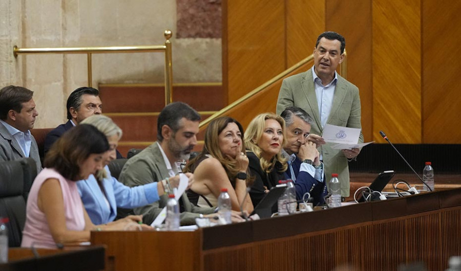 Juanma moreno junta andalucía lengua azul