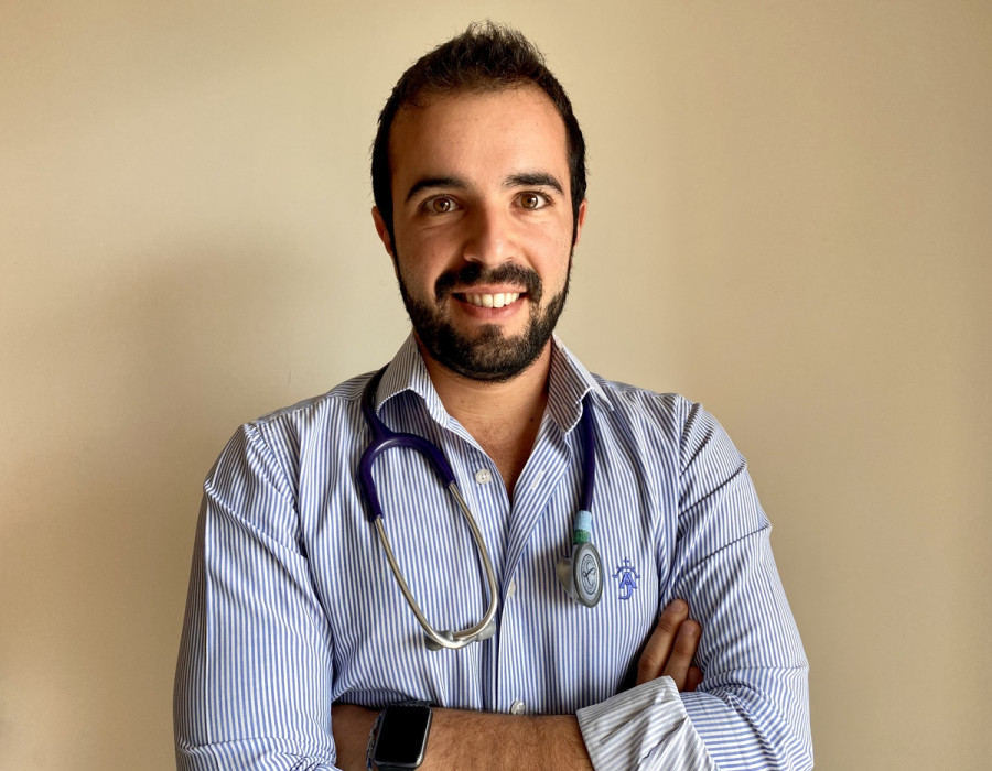 Andrés santiago perito veterinario